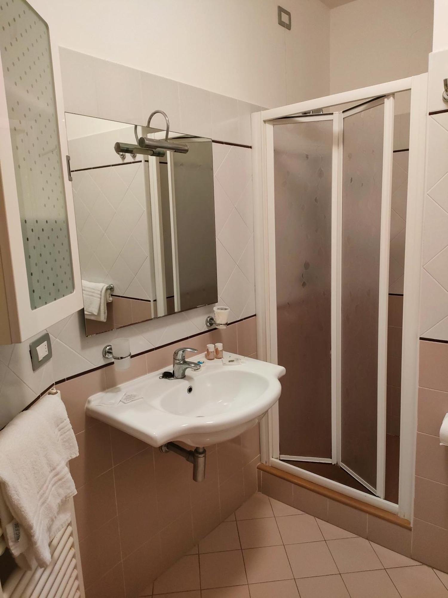 Casa Del Mar Lejlighedshotel Roseto Degli Abruzzi Eksteriør billede
