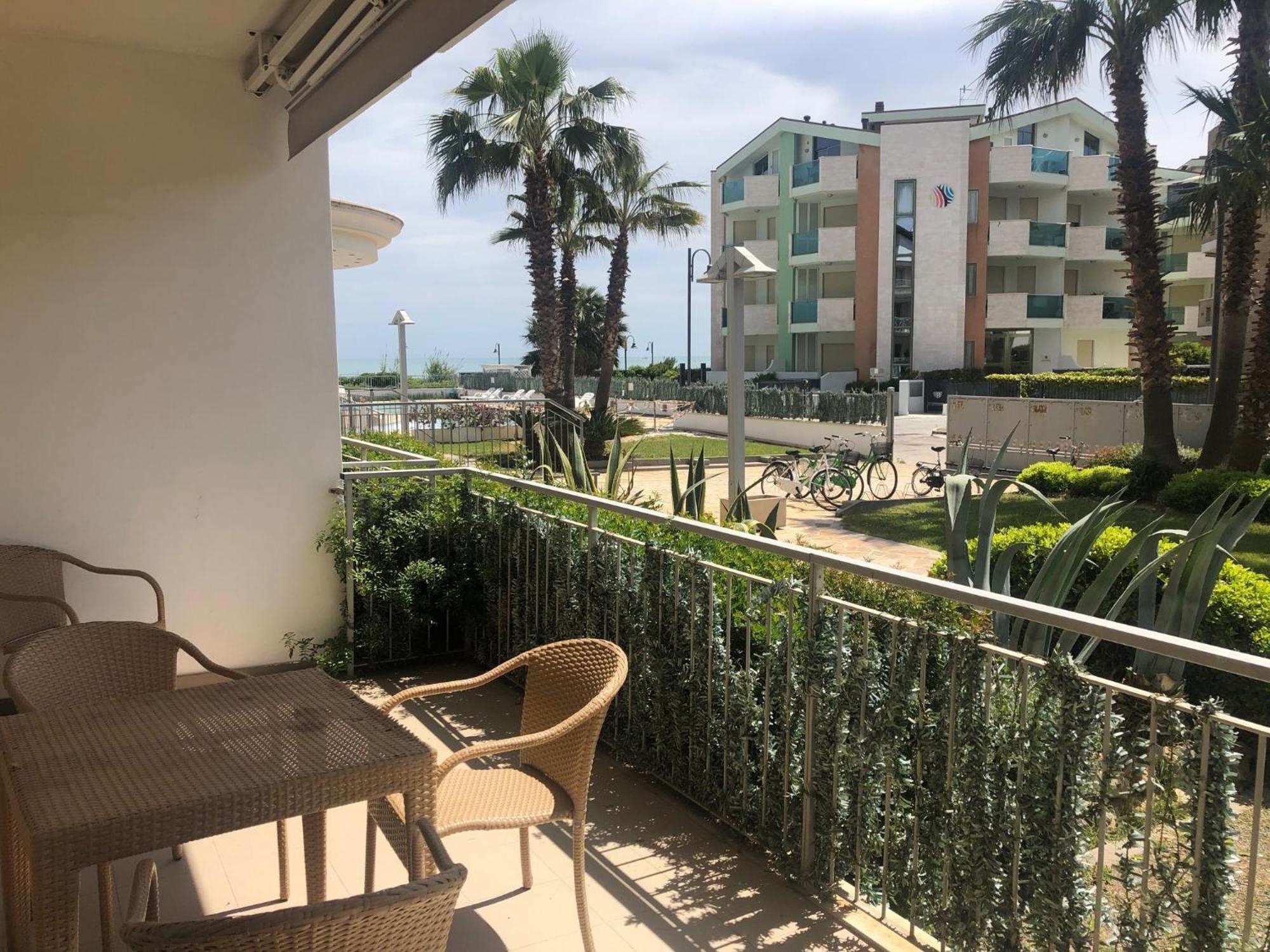 Casa Del Mar Lejlighedshotel Roseto Degli Abruzzi Eksteriør billede