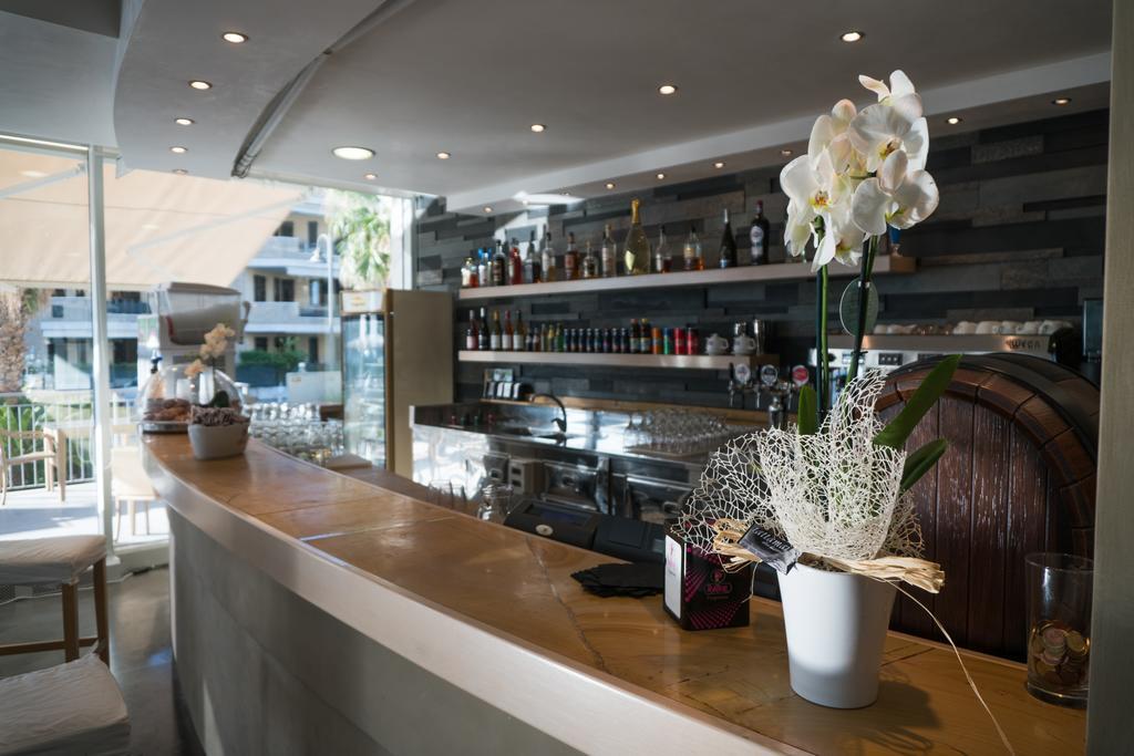 Casa Del Mar Lejlighedshotel Roseto Degli Abruzzi Eksteriør billede