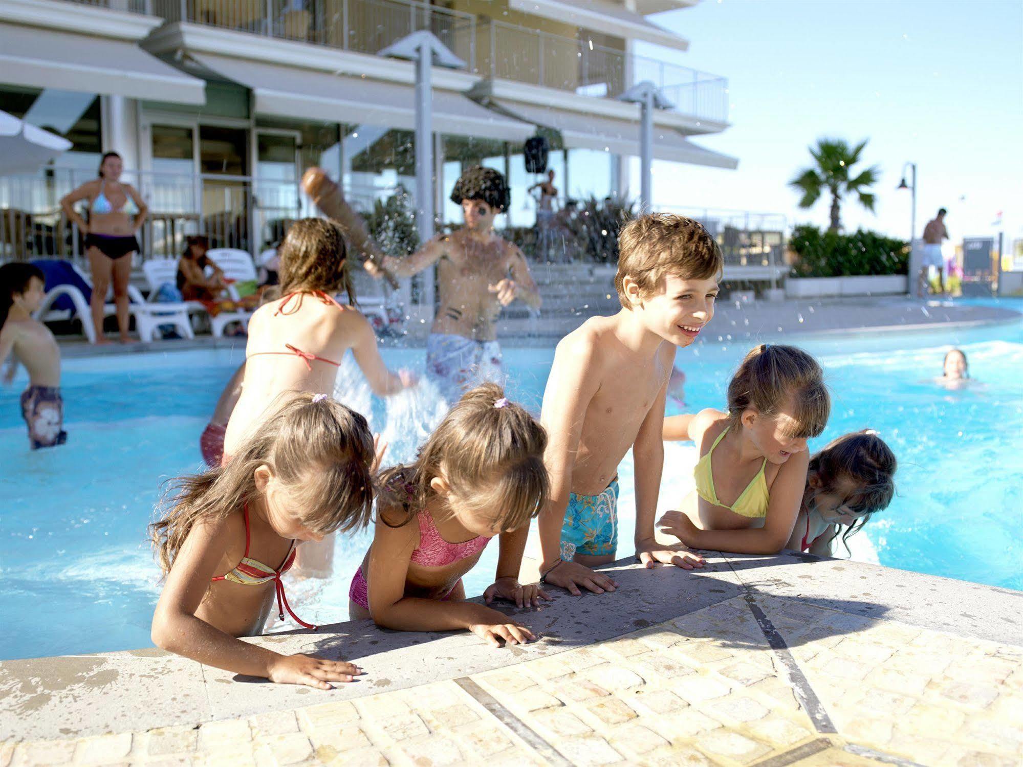 Casa Del Mar Lejlighedshotel Roseto Degli Abruzzi Eksteriør billede